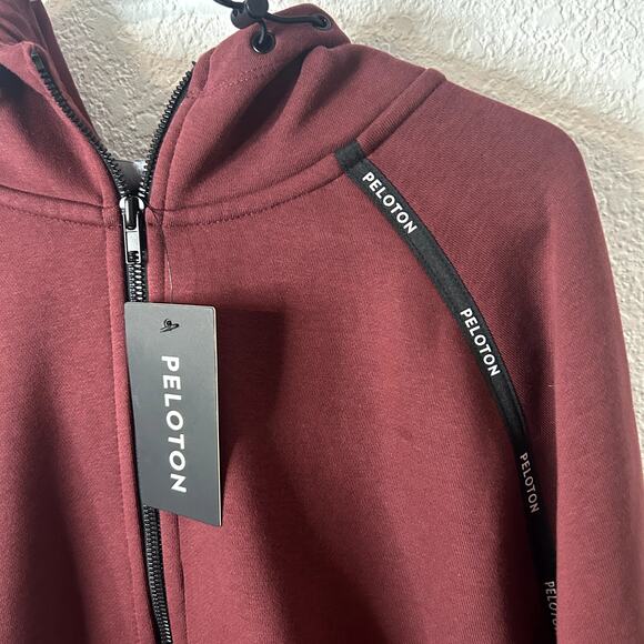 Peloton Cozy Fleece Taped Full Zip Up Mens Size Large Maroon Black NWT - Picture 3 of 10